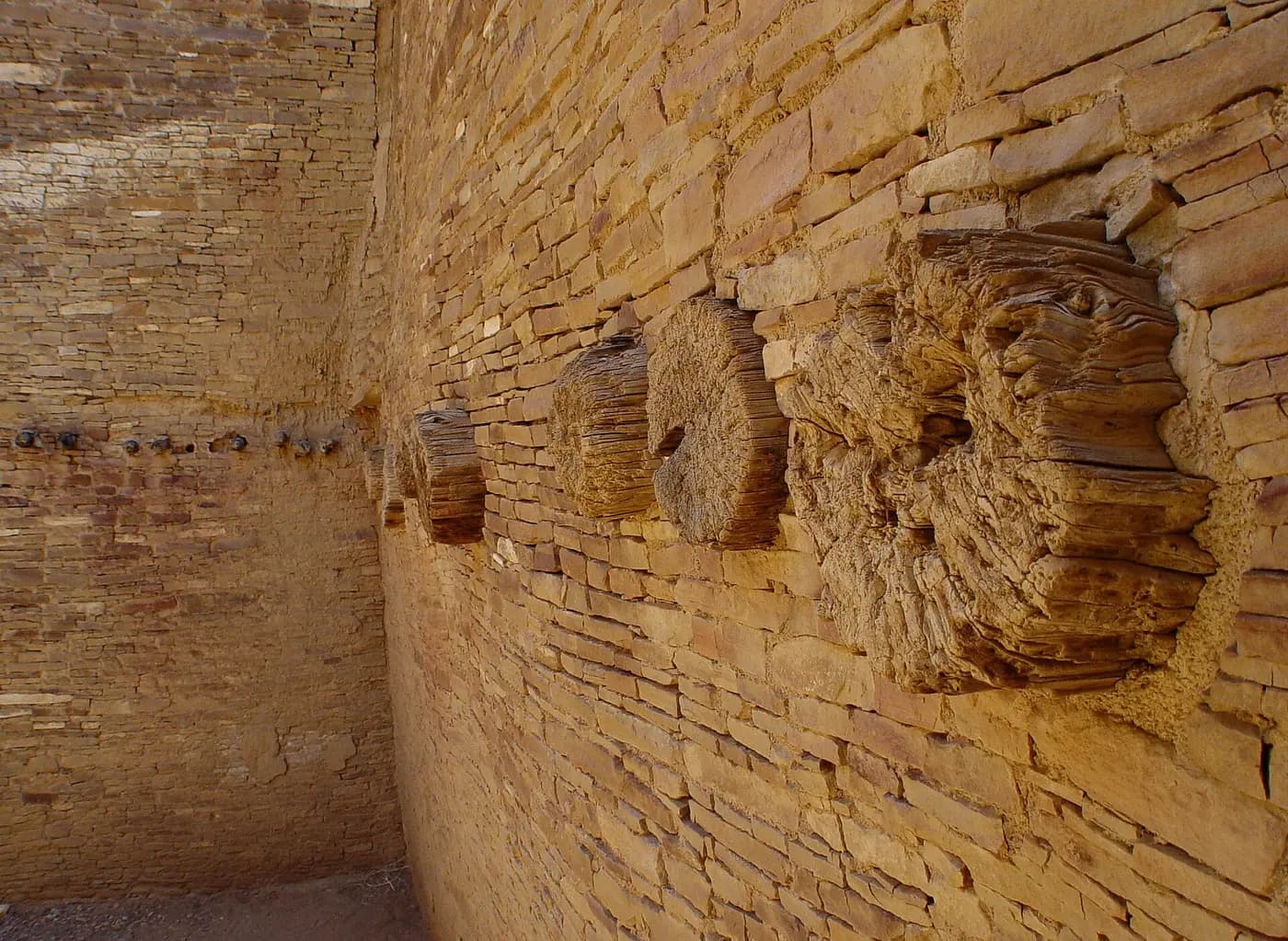 Stone masonry walls of an Ancestral Puebloan great house in Chaco Canyon