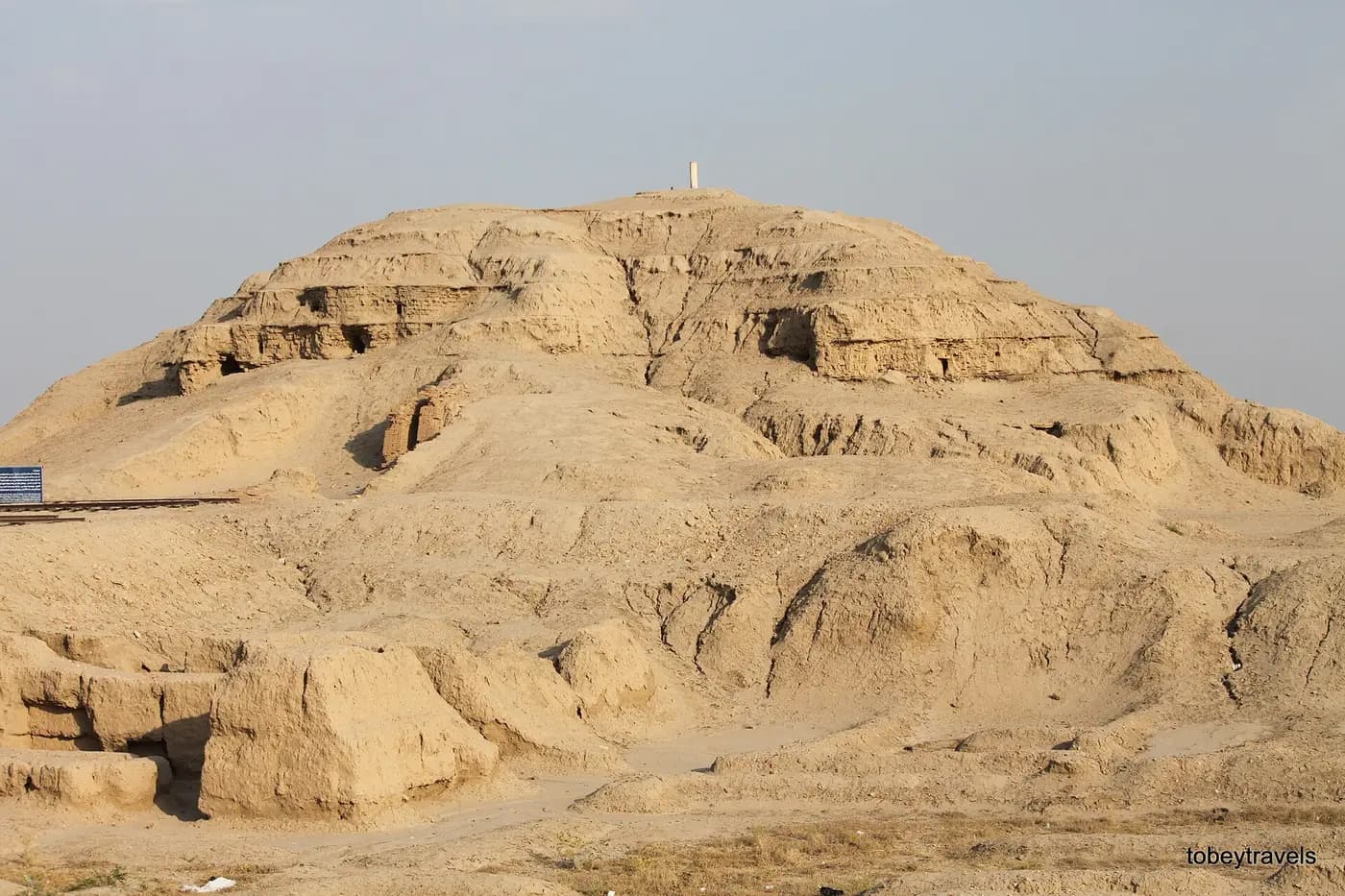 Ruined mud-brick ziggurat terrace of ancient Uruk at Warka, Iraq