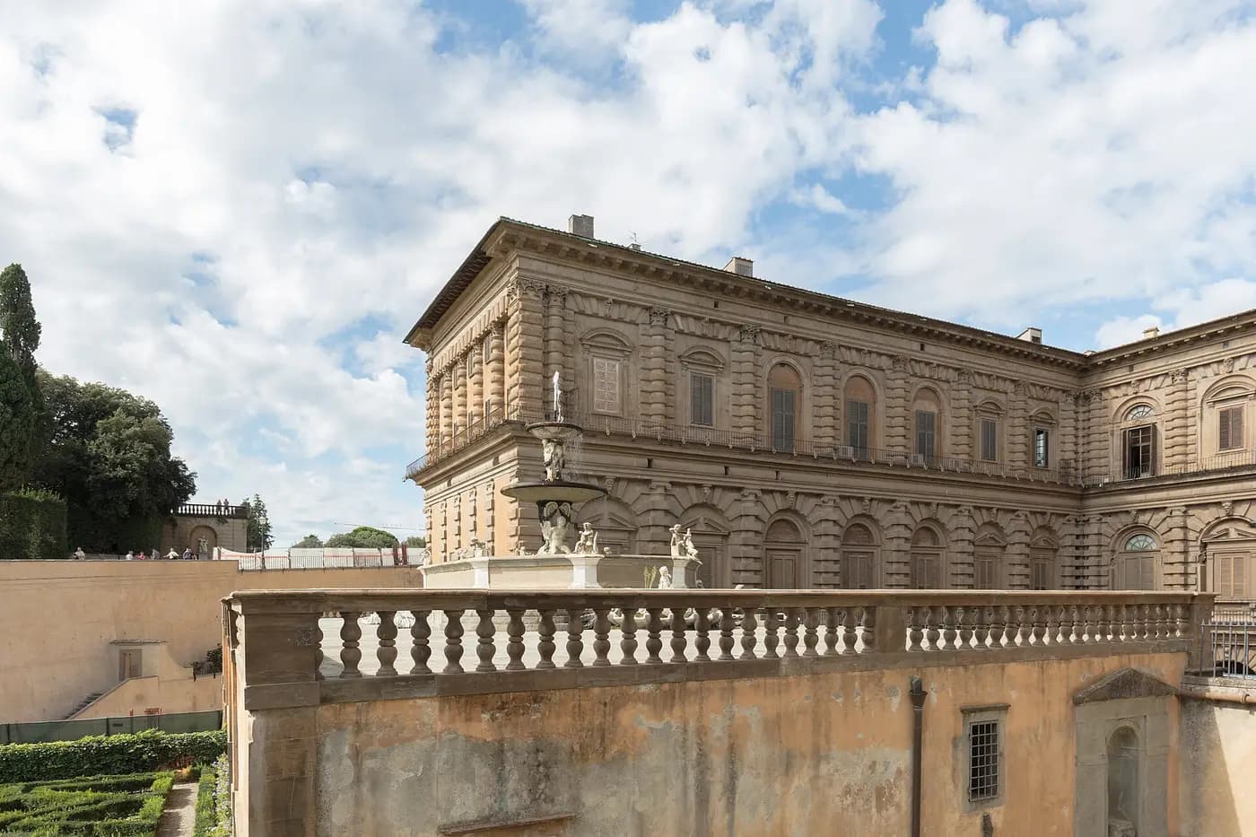 The Renaissance facade of Palazzo Pitti in Florence