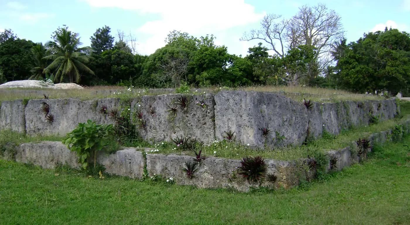 The terraced coral-stone walls of Paepae ʻo Teleʻa, a royal tomb at Lapaha