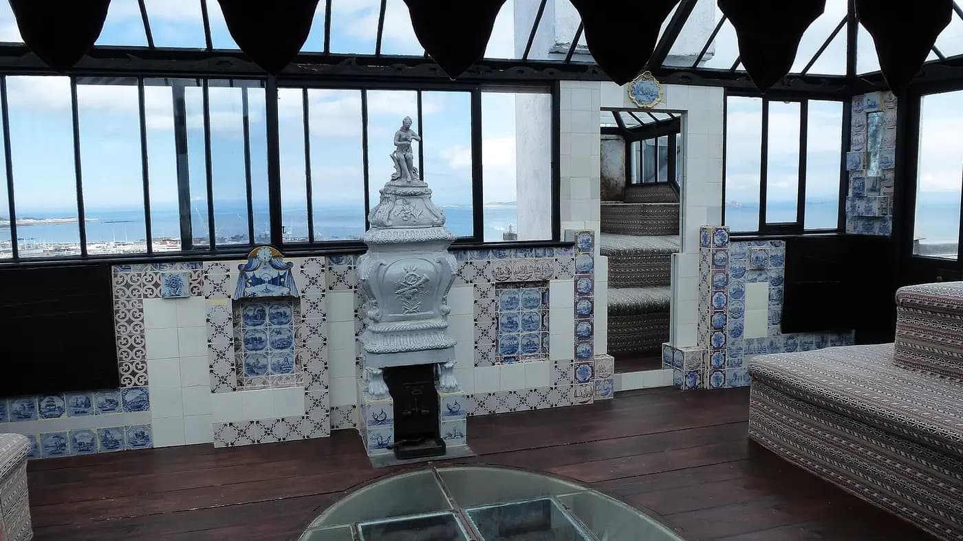 The glass-walled lookout at the top of Hauteville House, where Victor Hugo wrote facing the sea